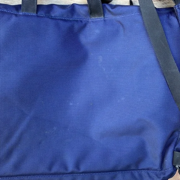 Patagonia Laptop/Messenger Bag - Picture 12 of 16